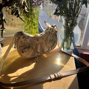 Y2K crossbody/ shoulder bag 👜✨